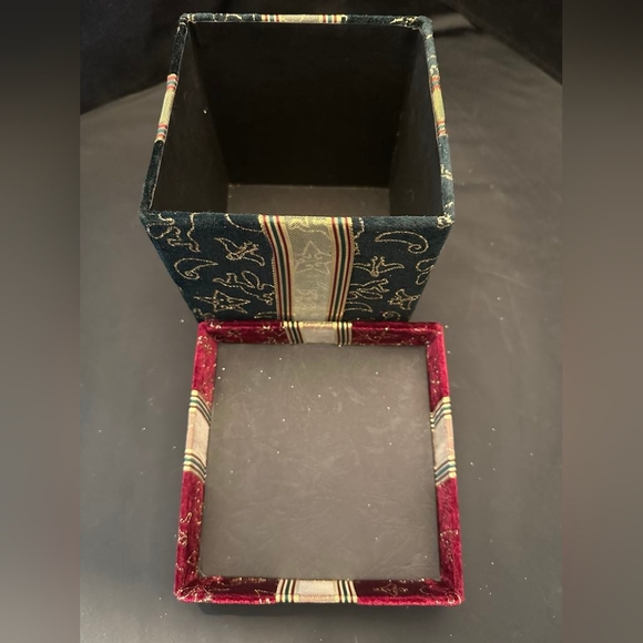 Elegant Christmas Luxury Gift Boxes Small Med Large Red Gold Green Fabric Ribbon - Picture 8 of 15